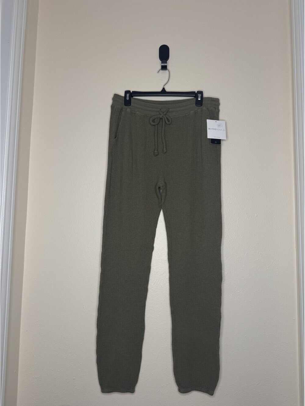 Beyond Yoga Waffle Knit Leggings Green Women's Size L NWOT